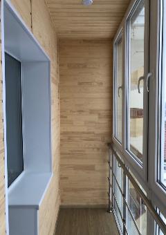 Внутренняя отделка балкона с панорамным остеклением - фото 2